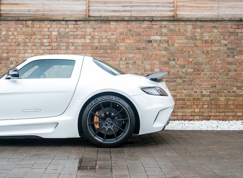 Mercedes-Benz SLS AMG Black Series 30