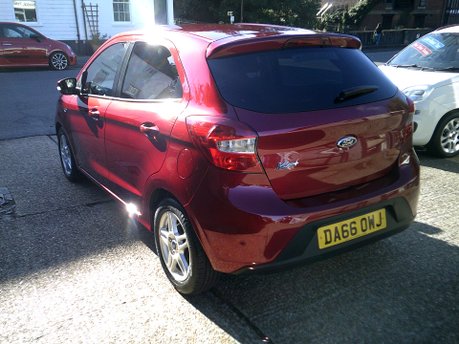 Ford Ka+ ZETEC ONLY 32,000 MILES FROM NEW 17