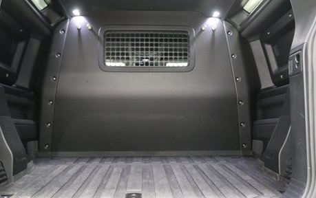 Land Rover Defender D300 Hard Top x-Dynamic HSE - Jump Seat - High Spec Just Serviced - VAT Q 8