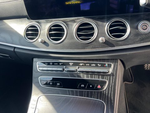 Mercedes-Benz E Class E 200 AMG LINE MHEV 33