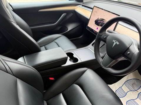 Tesla Model 3 Model 3 Standard Range + 4dr 9