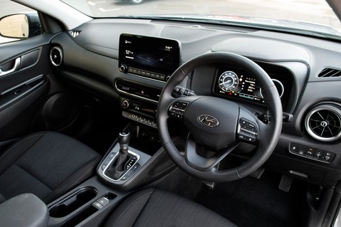 Hyundai KONA GDI PREMIUM 4