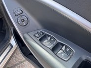 Hyundai SANTA FE PREMIUM SE CRDI 17