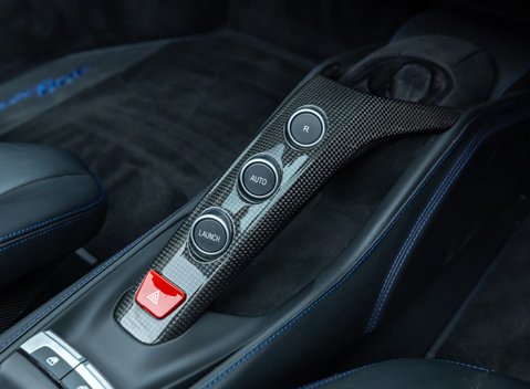 Ferrari 488 SPIDER 26