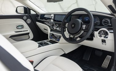 Rolls-Royce Spectre 10