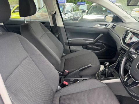 Volkswagen Polo 1.0 TSI SE Euro 6 (s/s) 5dr 23