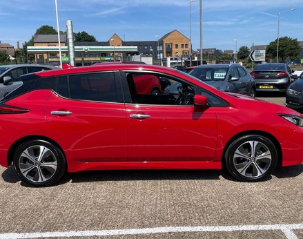 Nissan LEAF Leaf Tekna 5dr 110kw 39kwh (Automatic) 10