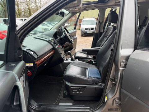 Land Rover Freelander 2 3.2 i6 HSE Auto 4WD Euro 4 5dr 42
