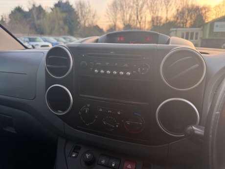 Citroen Berlingo Multispace 1.6 Berlingo Multispace XTR HDi 90 5dr 32