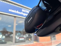 Lexus Is 2.5 IS 300h Advance CVT 4dr 67