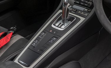 Porsche 911 GT3 (991.2) 20