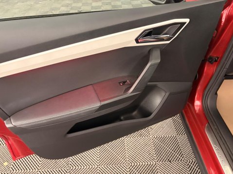 SEAT Arona 1.0 TSI XCELLENCE Lux DSG Euro 6 (s/s) 5dr 33