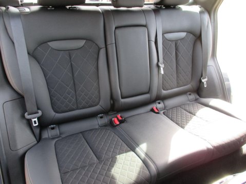Renault Kadjar 1.3 TCe Iconic Euro 6 (s/s) 5dr 28