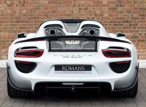 Porsche 918 Spyder 5