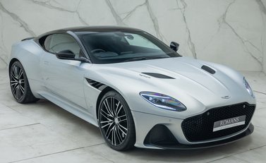 Aston Martin DBS Superleggera 10