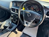Volvo V40 2.0 T2 R-Design Euro 6 (s/s) 5dr 27