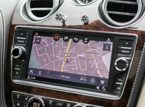 Bentley Bentayga V8 Diesel 21