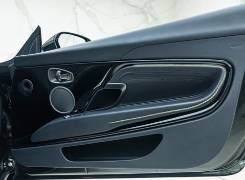 Aston Martin DB11 V8 VOLANTE 27