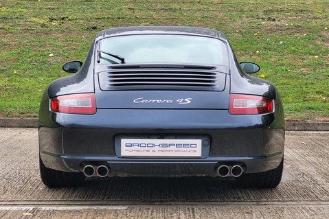 Porsche 911 CARRERA 4 TIPTRONIC S 8