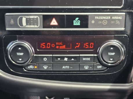 Mitsubishi Outlander 2.4h TwinMotor 13.8kWh 4h SUV 5dr Petrol Plug-in Hybrid CVT 4WD Euro 6 (s/s 28