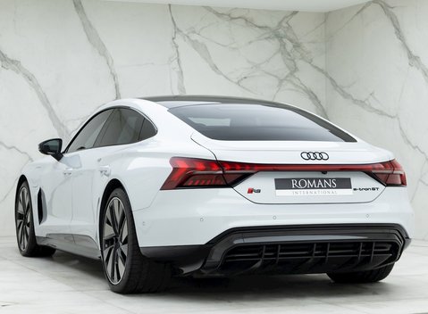 Audi RS E-Tron GT Carbon Vorsprung 3