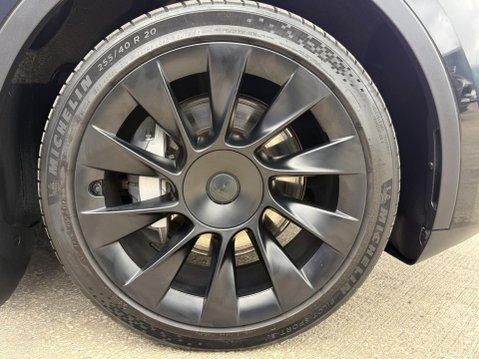 Tesla Model Y (Dual Motor) Long Range SUV 5dr Electric Auto 4WDE (384 bhp) 14