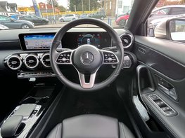 Mercedes-Benz A Class 1.3 A 200 Sport Exeutive Auto 5dr 19