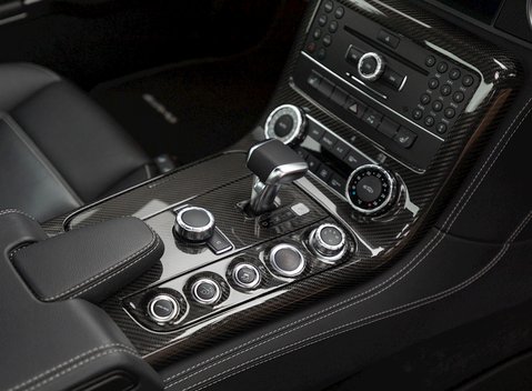 Mercedes-Benz SLS AMG 20