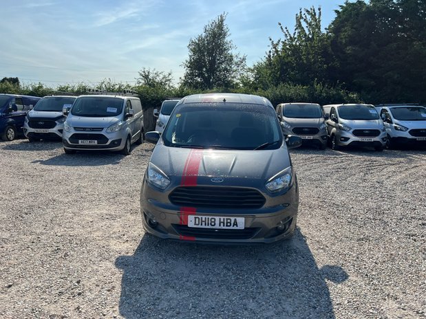 Ford Transit Courier SWB L1H1 Low Roof Sport Air Con Alloys EURO 6 NO VAT 3