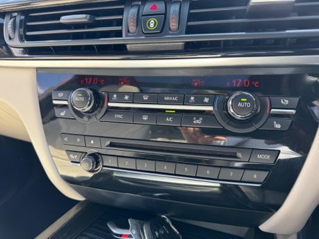 BMW X5 XDRIVE30D M SPORT 24