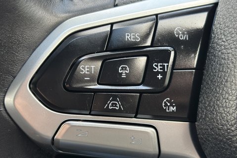 Volkswagen Amarok V6 Tdi 240 Aventura 4Motion - Electric Roller Shutter / 360 Camera 22