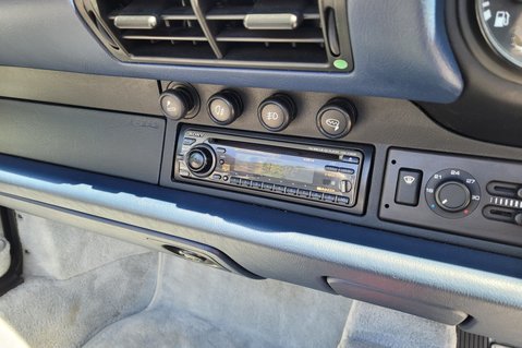 Porsche 911 CARRERA 39