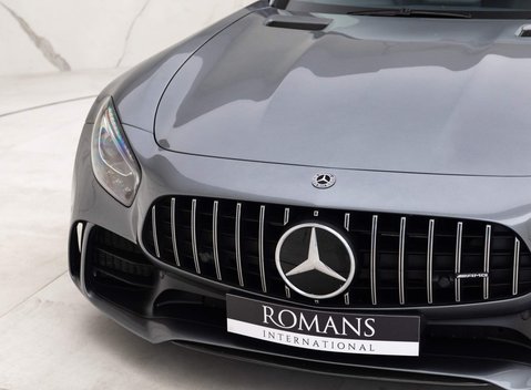 Mercedes-Benz G Series AMG GT R PREMIUM 19