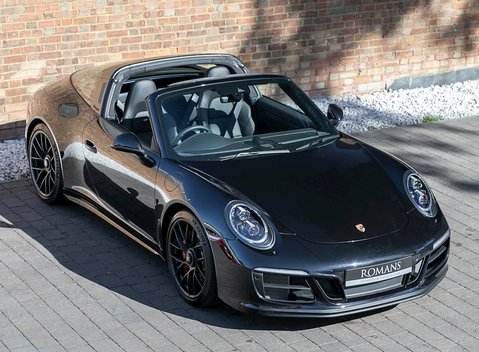 Porsche 911 (991.2) Targa 4 GTS 8