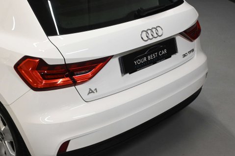 Audi A1 1.0 A1 Sportback 30 TFSI Technik 5dr 25