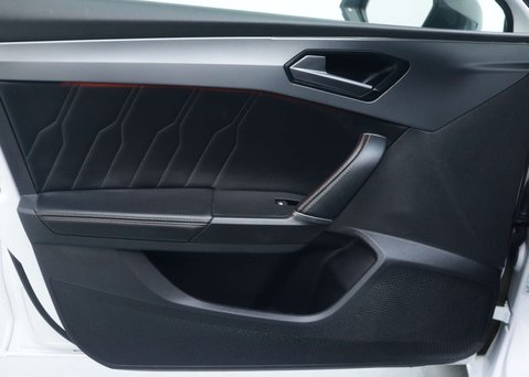 Cupra Leon 1.5 eTSI EVO V1 Hatchback 5dr Petrol Hybrid DSG Euro 6 (s/s) (150 ps) 45