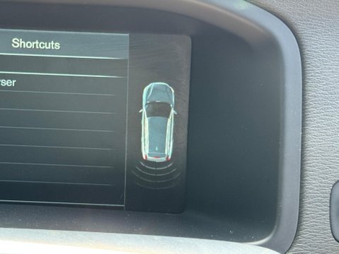 Volvo V60 2.0 D3 R-Design Nav Auto Euro 6 (s/s) 5dr 11