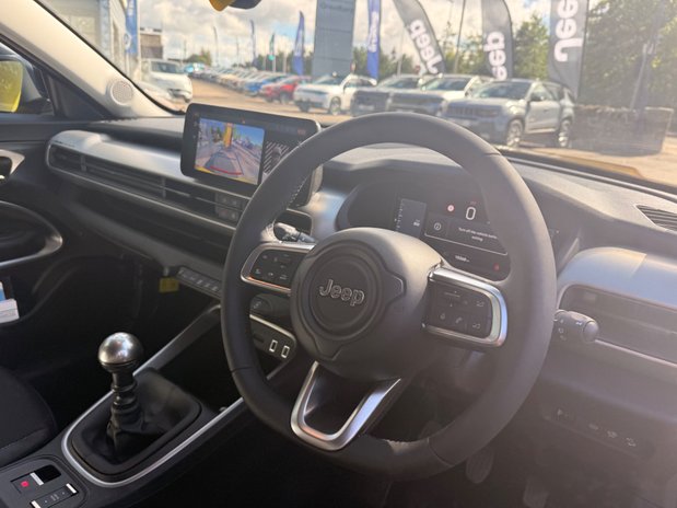 Jeep Avenger SUMMIT 17
