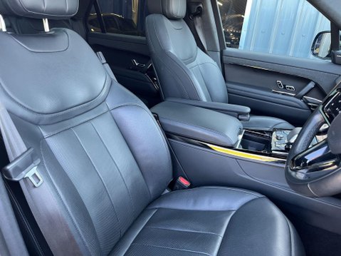 Land Rover Range Rover Sport 3.0 D350 MHEV Autobiography Auto 4WD Euro 6 (s/s) 5dr 4