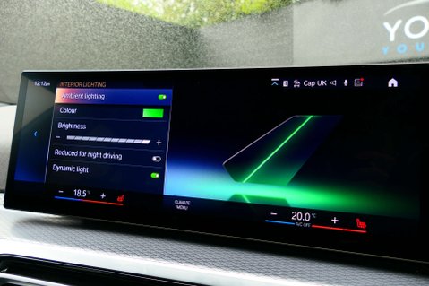 BMW 3 Series 2.0 320i M Sport Auto 5dr 37