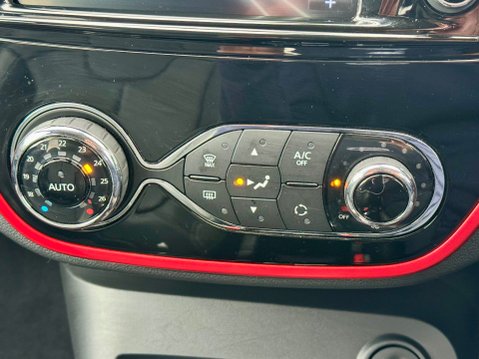 Renault Captur SIGNATURE NAV DCI 34