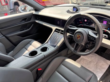 Porsche Taycan Performance Plus 93.4kWh Saloon 4dr Electric Auto RWD (476 ps) 3