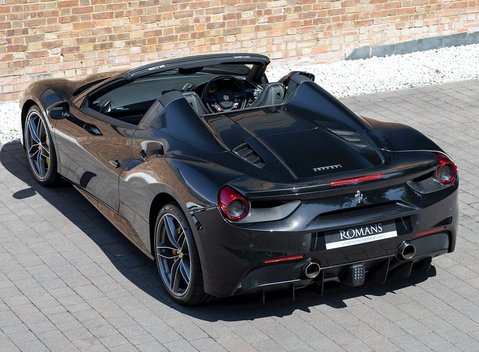 Ferrari 488 Spider 11