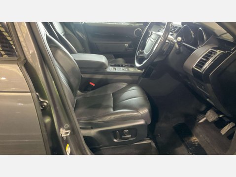 Land Rover Discovery 3.0 Discovery Anniversary Edition SDV6 Auto 4WD 5dr 10