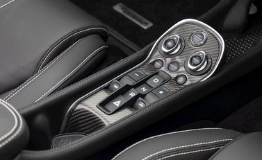 McLaren 570S Spider 21