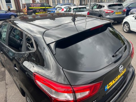 Nissan Qashqai 1.2 DIG-T n-tec 2WD Euro 6 (s/s) 5dr 17