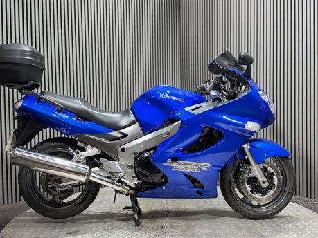 Kawasaki ZZR 2003 24K GOOD CLEAN CONDITION RUNNING PROJECT BIKE