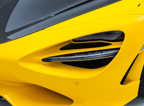 McLaren 750S 21