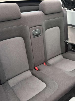 Volkswagen Beetle 1.6 Cabriolet 2dr Petrol Manual Euro 4 (102 ps) 2