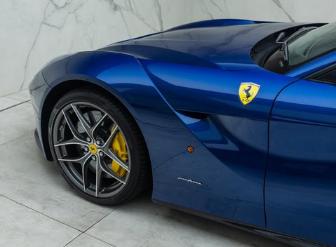 Ferrari F12 Berlinetta 32